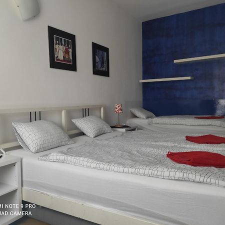 Apartment Maximilian Bratislava Exterior photo