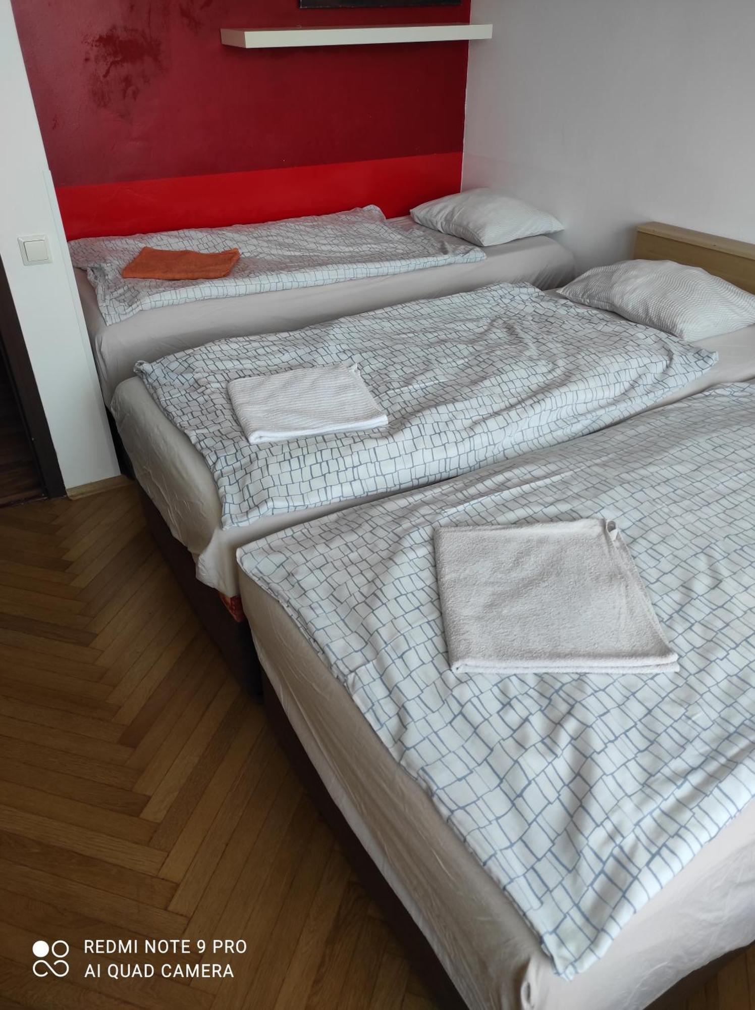 Apartment Maximilian Bratislava Exterior photo
